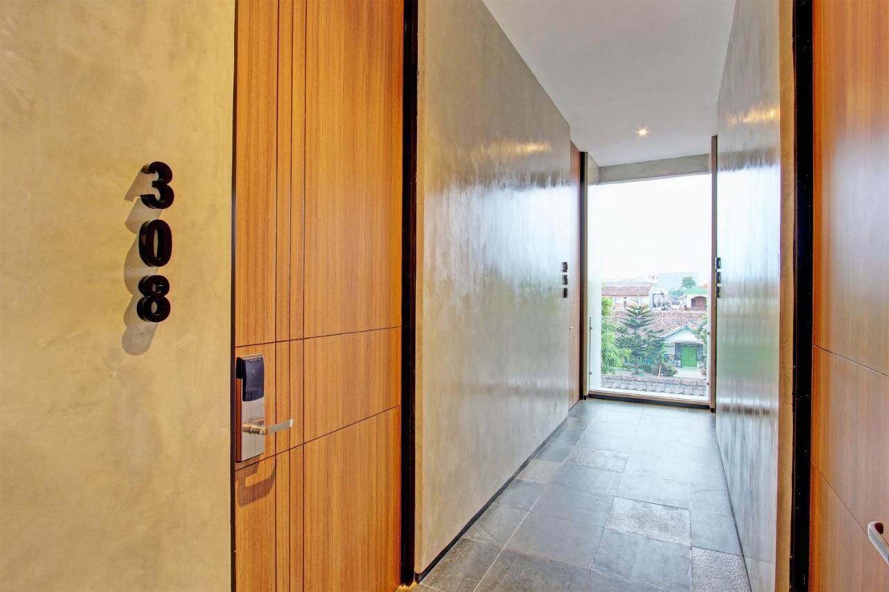 Super Oyo Capital O 92987 Keenan Living Perumnas Maguwo Exterior foto